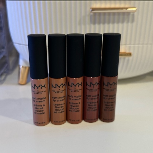 NYX soft matte lip cream set of 5 lippies - Picture 1 of 1